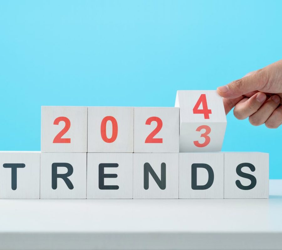 Hand change number 2023 to 2024 and word trends on the table